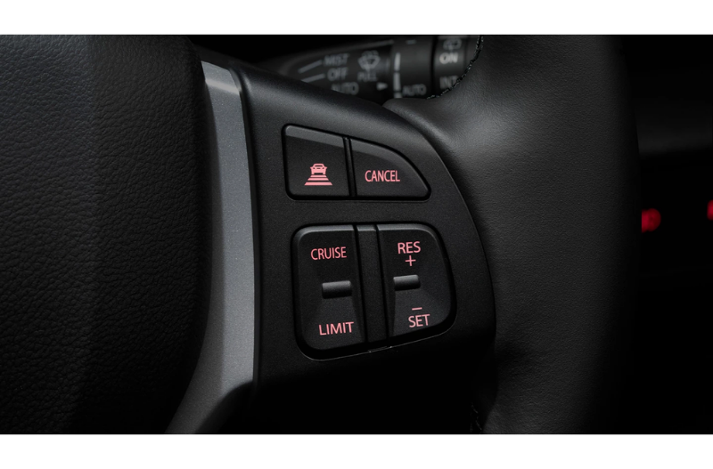 https://www.halesowenmotorhouse.co.uk/assets/media/adaptivecruisecontrol.png