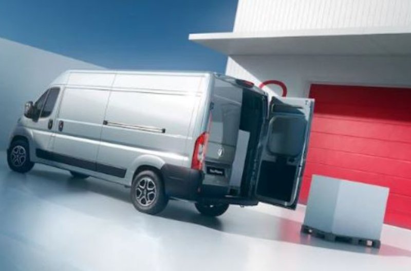 Tackling every job https://www.halesowenmotorhouse.co.uk/assets/media/movanowithbackdooropen.jpeg