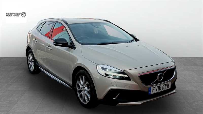 VOLVO V40 Cross Country